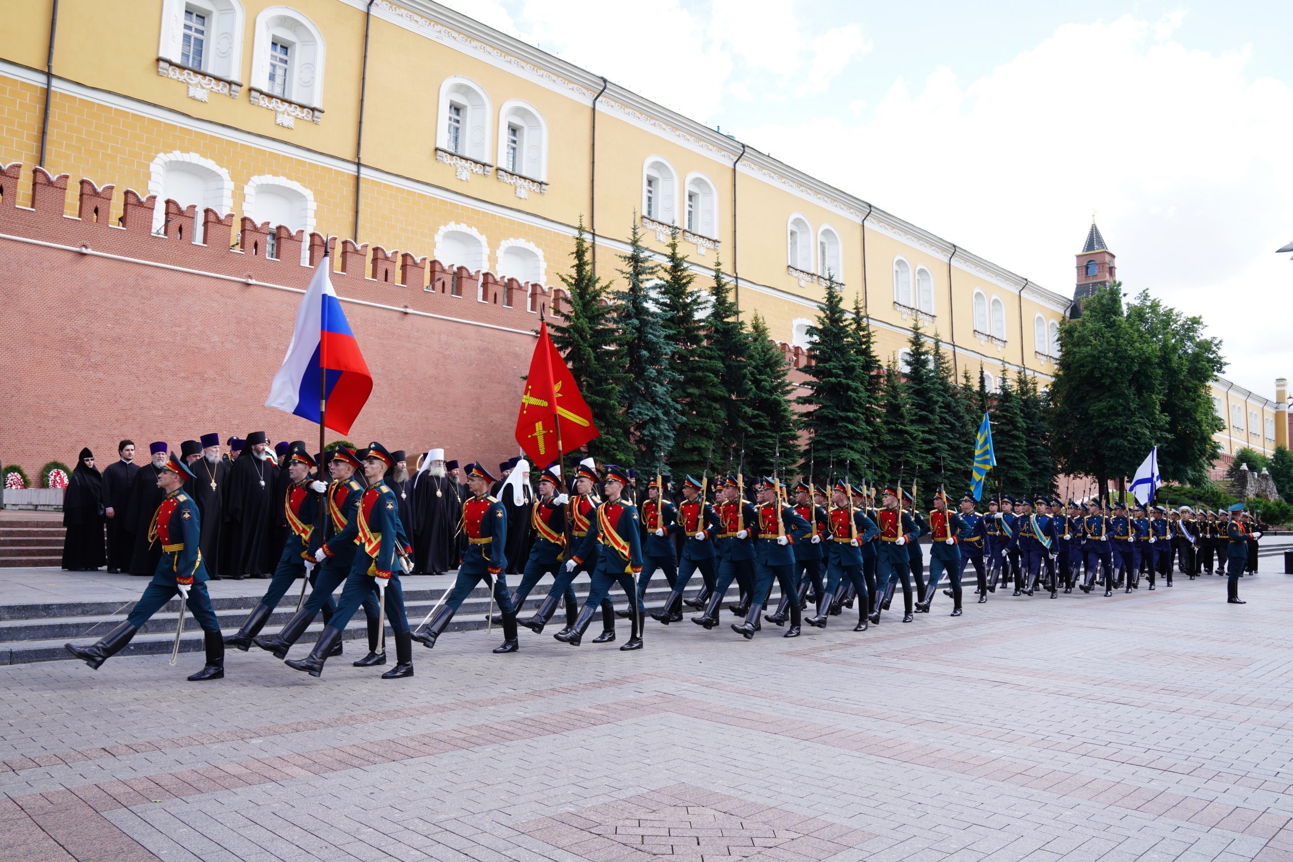 Возложение венцов в церкви картинки